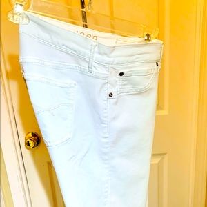 GAP straight leg white jeans